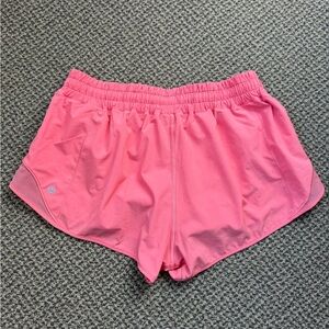 Lululemon Hotty Hot Low Rise Short 2.5” Lined